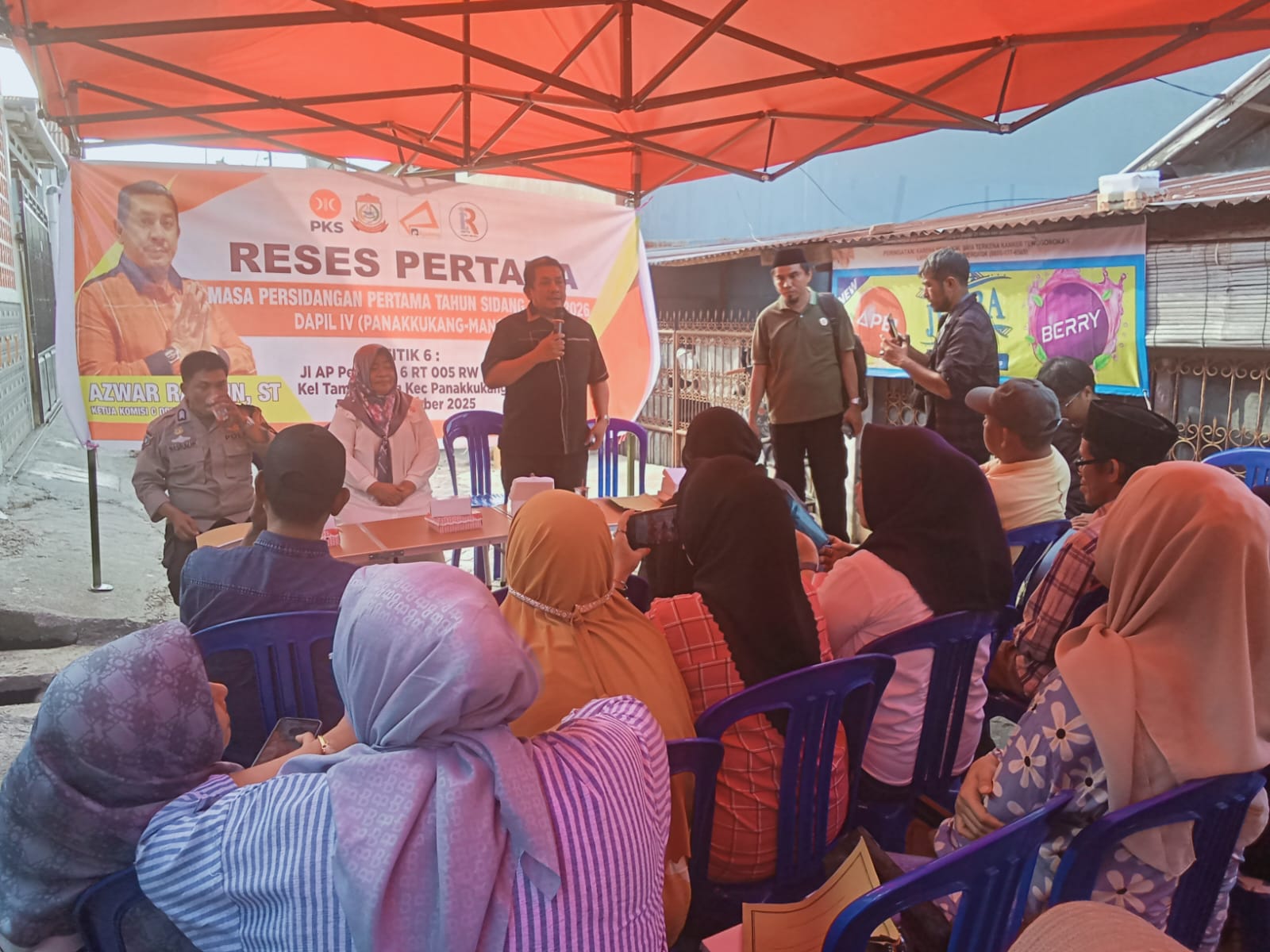 Reses di Pettarani 6, Legislator PKS Azwar Rasmin Terima Keluhan Warga Soal Saluran Air yang Tersumbat