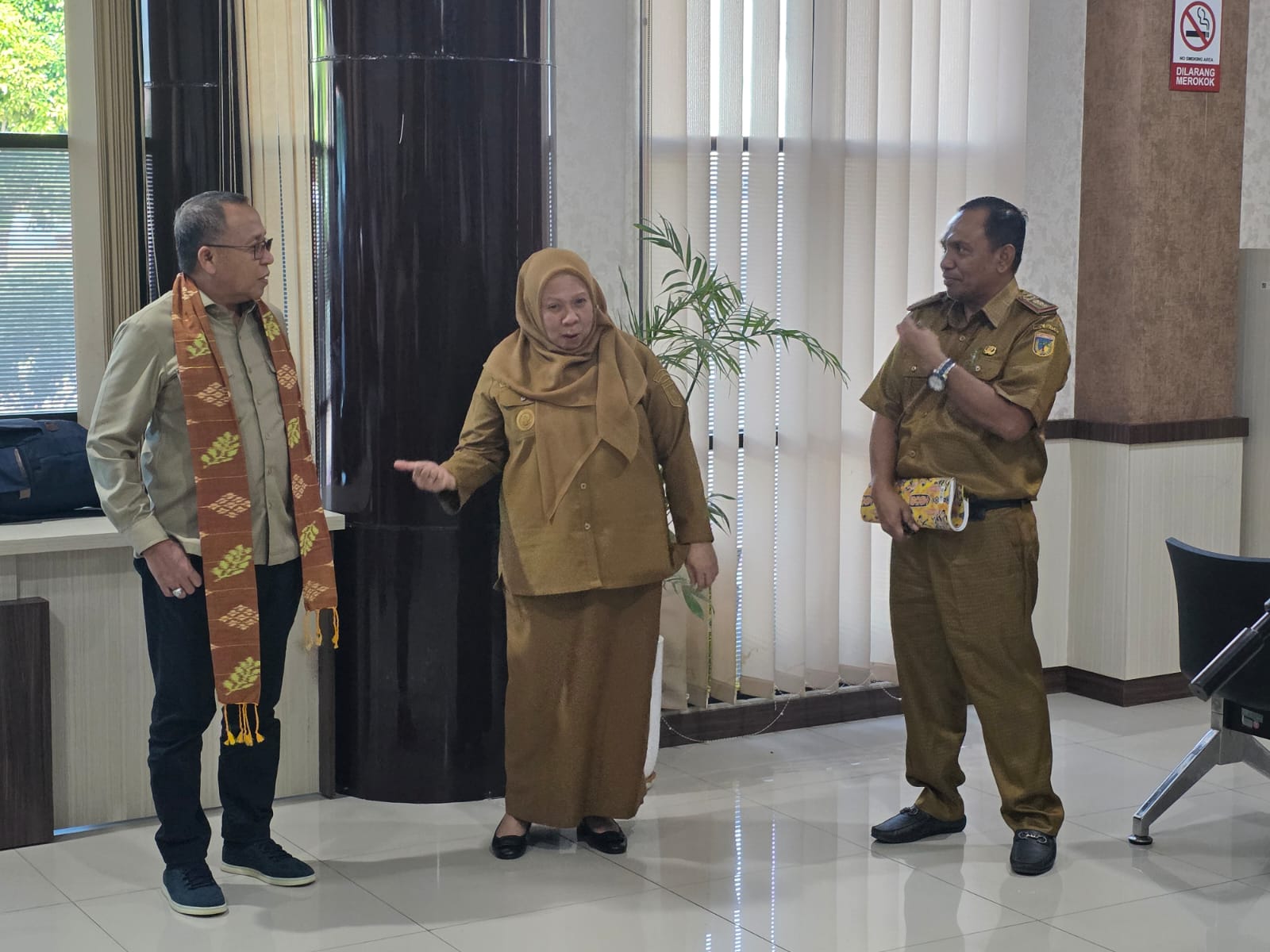 Berkunjung ke Palu, Agus Ambo Djiwa Bersama Komisi IV Diskusi Pemanfaatan Hutan hingga Tinjau Balai Karantina