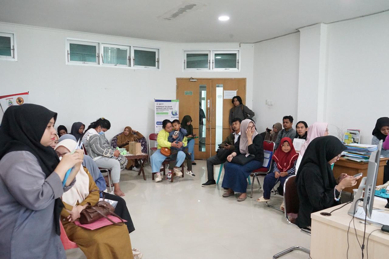 Mahasiswa Disabilitas Netra Terima Beasiswa Pemprov Sulbar