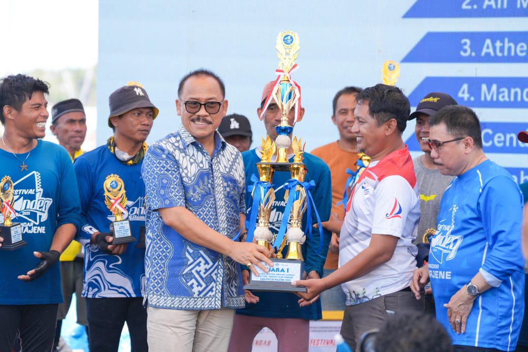 Tutup Festival Sandeq Teluk Mandar 2025, Gubernur SDK Sebut Budaya dan Lambang Perjuangan Putra Mandar Mengarungi Samudera