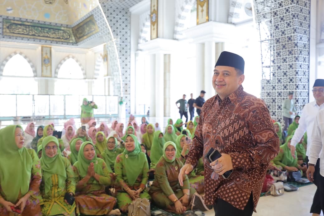 Munafri Ajak Muslimat NU Ambil Peran Strategis dalam Pembangunan dan Penguatan Demokrasi