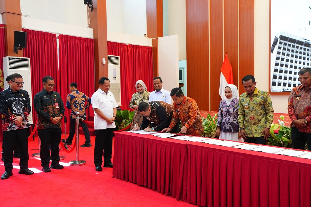 Wali Kota Parepare Bersama Kepala Daerah se-Sulsel Hadiri Pengarahan Mendagri di Rujab Gubernur  