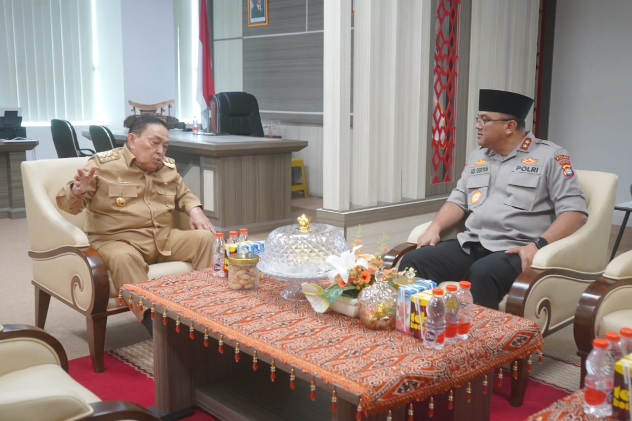 Kapolda Silaturahmi ke Wagub Sulbar, Perkuat Sinergi untuk Keamanan dan Ketertiban Daerah  