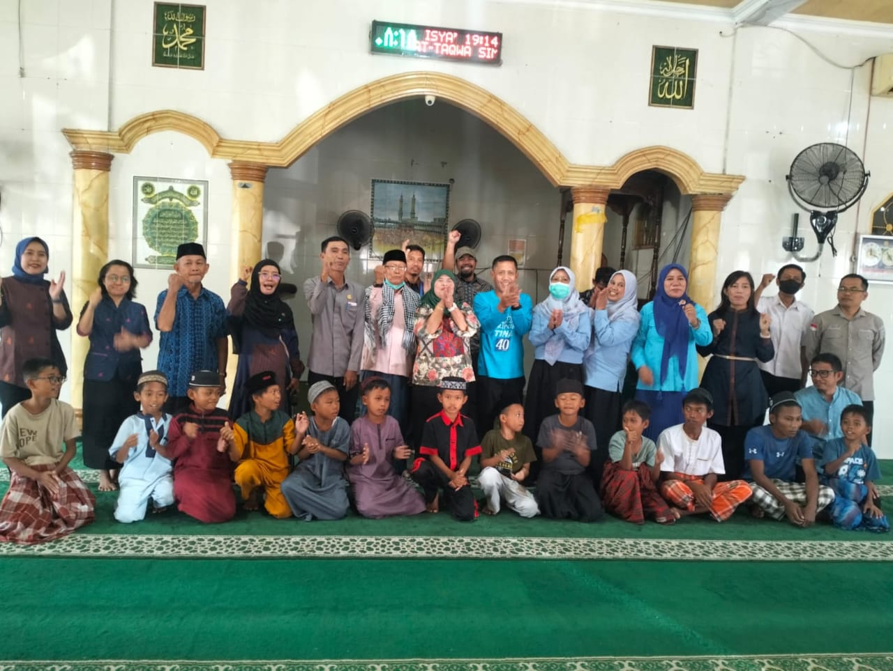 Peringati Maulid Nabi, RSUD dan Dinkes Sulbar Terlibat Aktif dalam Sunatan Massal di Simbuang