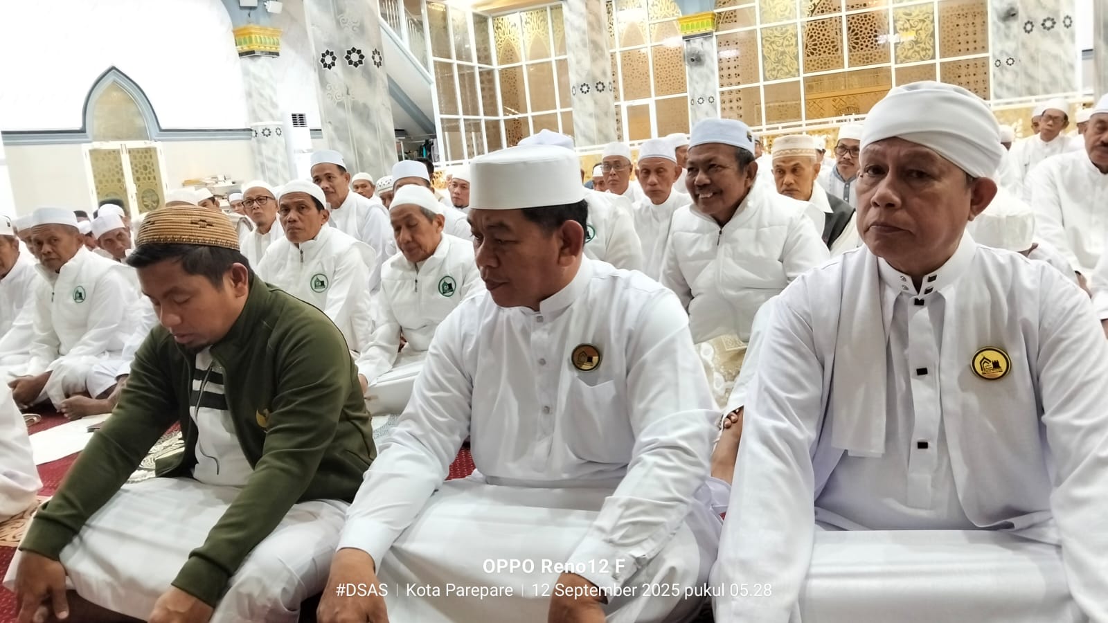 Wali Kota Tasming Hamid Takjub Jamaah Majelis Syuhada Putihkan Masjid Besar Nurul Huda