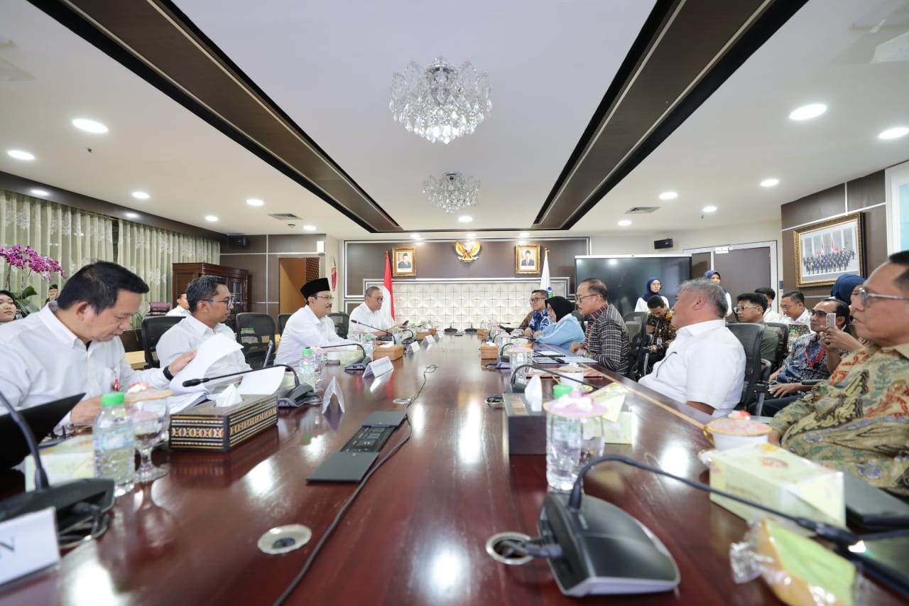 Bersama Mensos, Gubernur Sulbar Perkuat Sinergi Pengentasan Kemiskinan Ekstrem