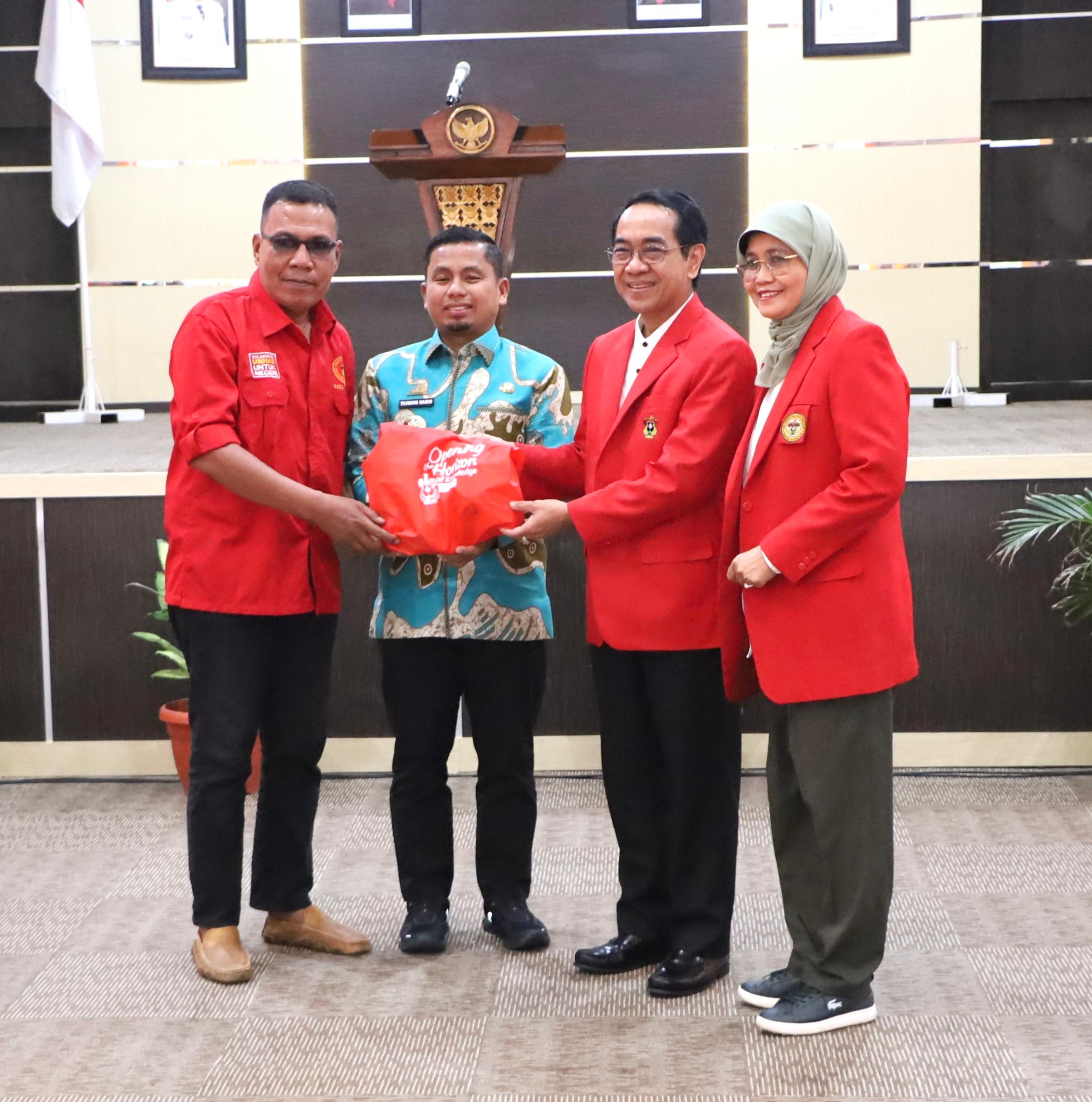 Wali Kota Banggakan Unhas Pilih Parepare Pelaksanaan Expo Program Pengabdian pada Masyarakat 