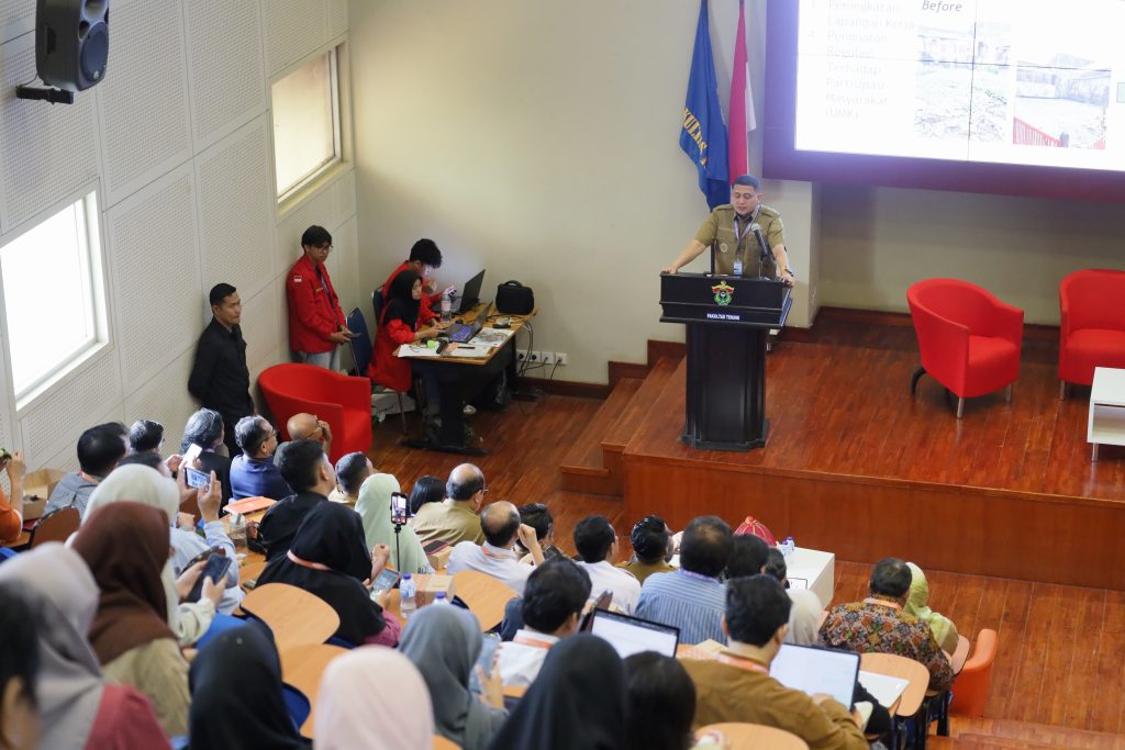 Bawakan Materi Placemaking Summit di Kampus Unhas Gowa, Munafri Paparkan Tiga Isu Krusial di Makassar