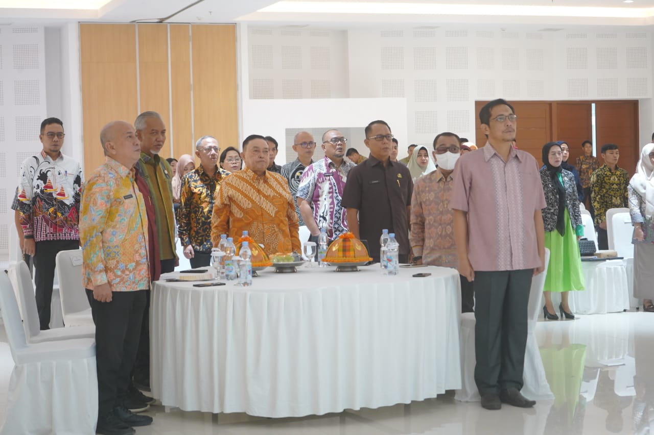 Fokus pada Intervensi Nyata, Wagub Sulbar Tekankan Kolaborasi Multisektor di Rakor Penanggulangan Kemiskinan