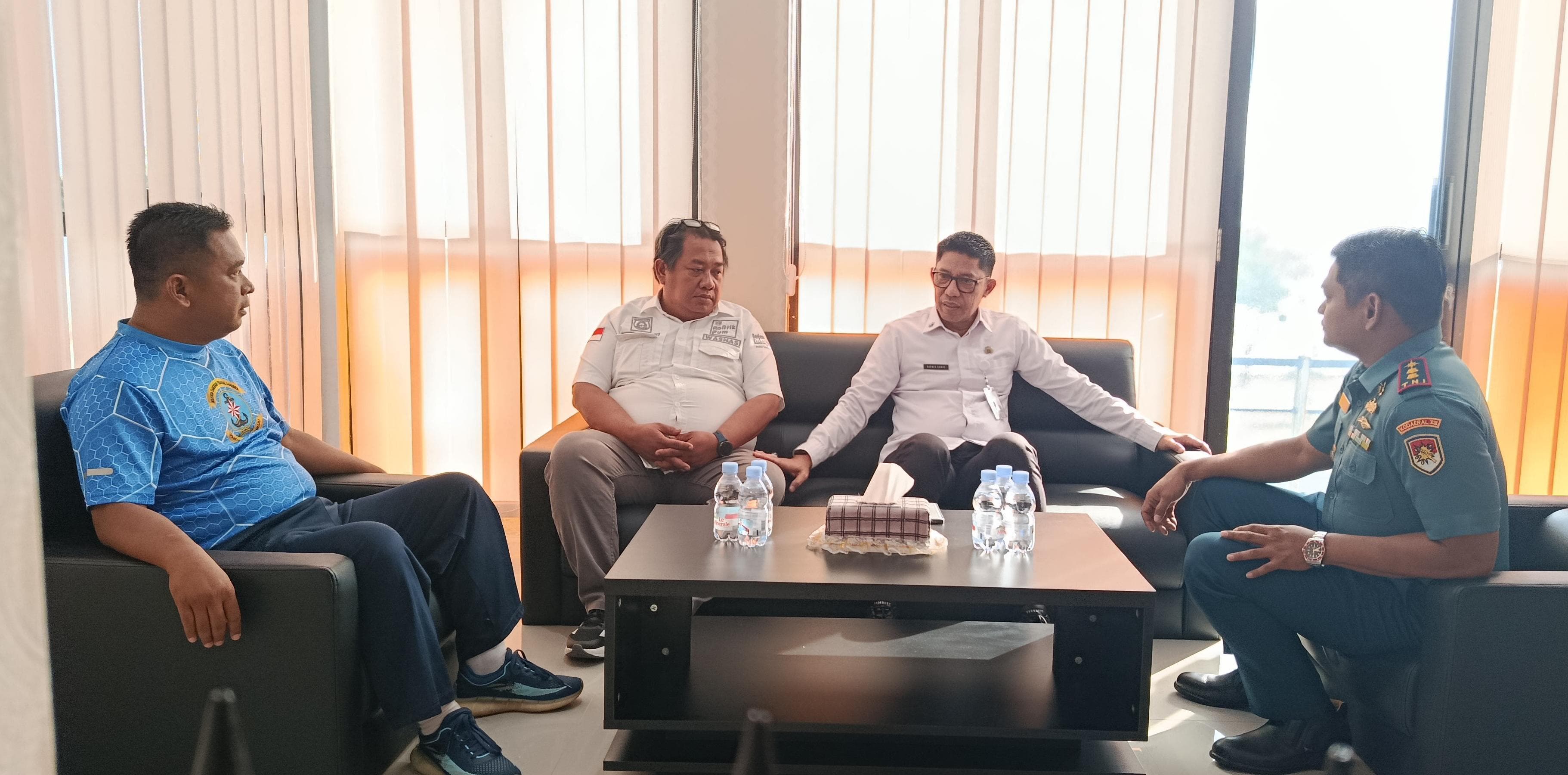 Jaga Stabilitas Pesisir, Kesbangpol Sulbar dan Lanal Mamuju Perkuat Sinergi dalam Forum Forkopimda