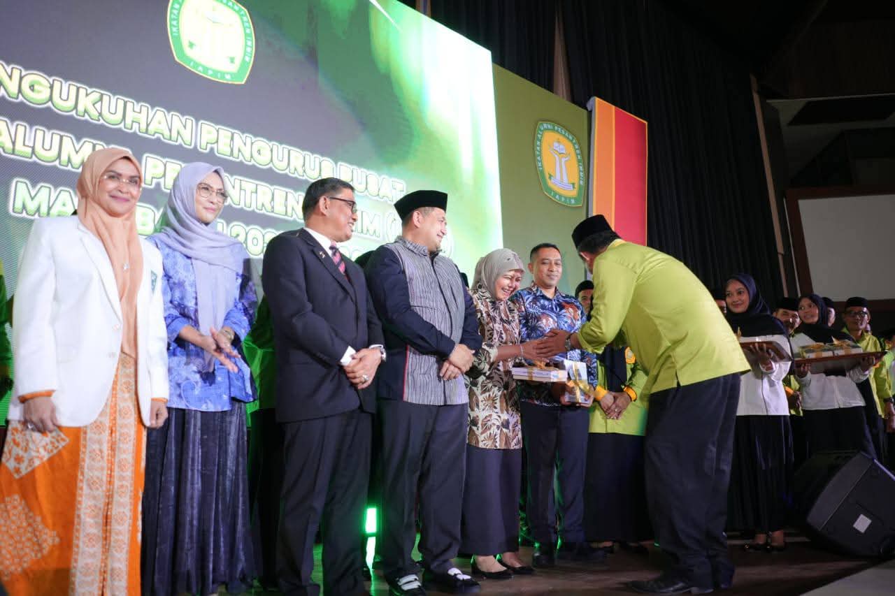 Munafri-Aliyah Kompak Hadiri Pelantikan AIPIM, Pemkot Makassar Terbuka untuk Berkolaborasi dengan Berbagai Elemen