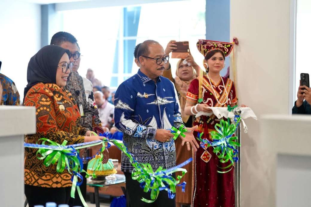 Peresmian Gedung Baru, Gubernur Sulbar Minta Bank SULSELBAR Dukung Perekonomian Lokal